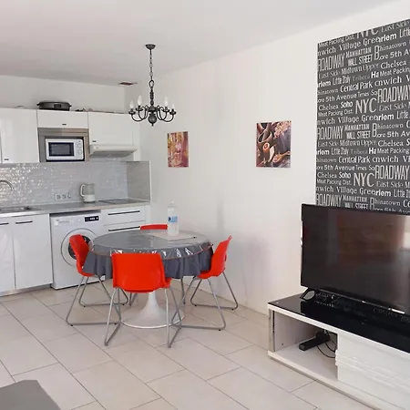 Parque Americas Apartment *